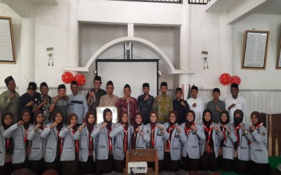 MEMPERINGATI HARI GURU NASIONAL